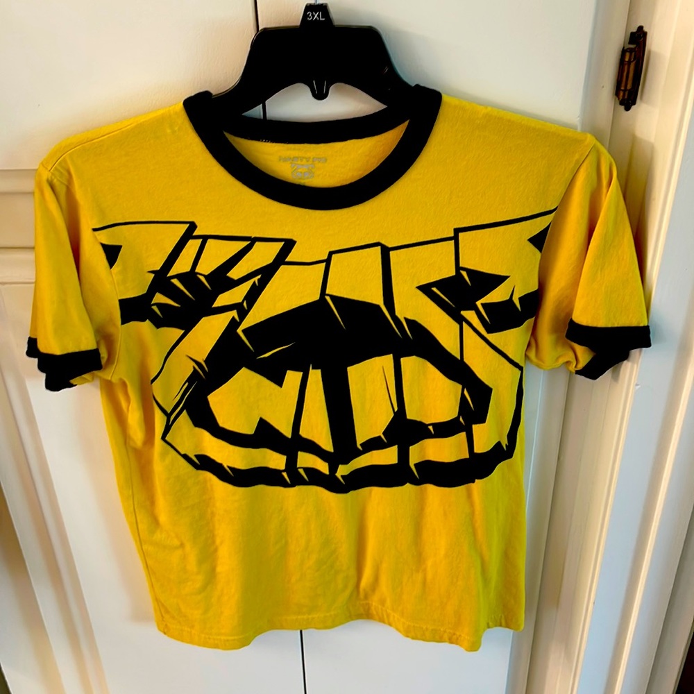 Nasty pig 🐷 yellow t shirt.